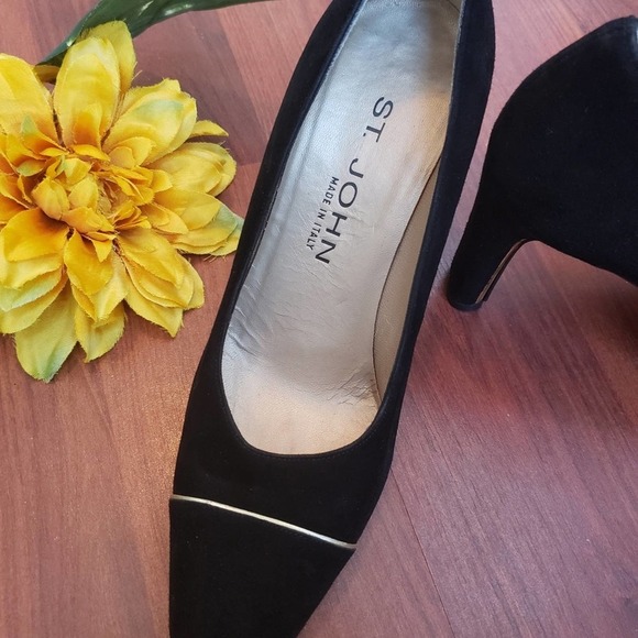 St. John Black Suede Pointed Toe Gold Trim Heels 8 - Picture 6 of 10